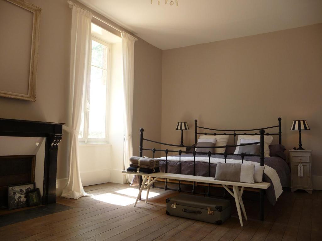 Domaine De Savigny Bed & Breakfast Saint-Saulge Ruang foto